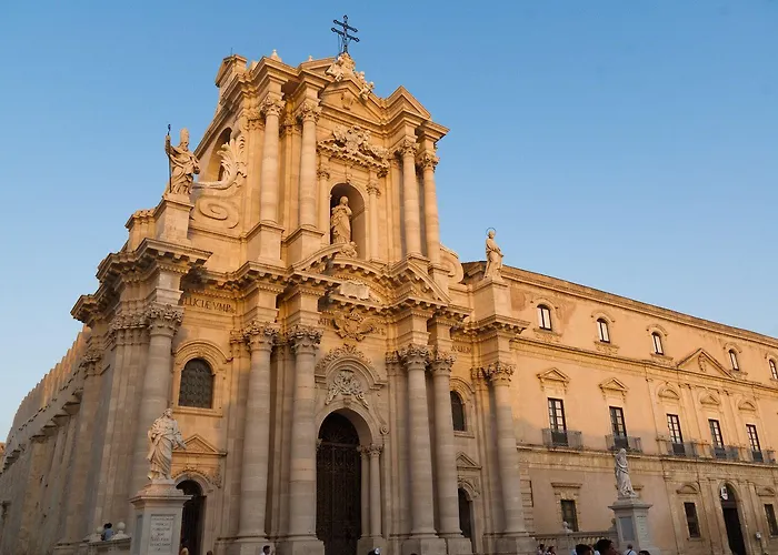 住宿加早餐酒店 Epipoli